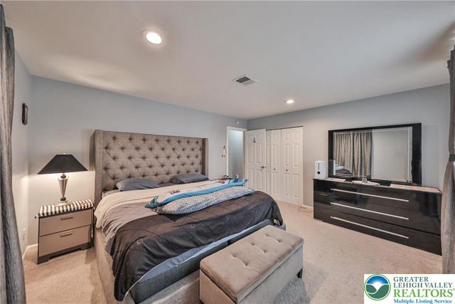 7270 Heather Road, Lower Macungie Twp, PA 18062