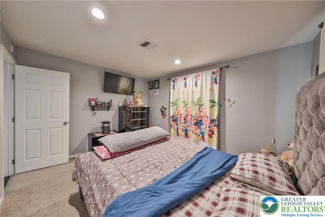 7270 Heather Road, Lower Macungie Twp, PA 18062