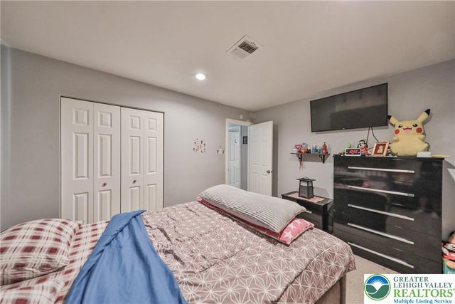 7270 Heather Road, Lower Macungie Twp, PA 18062