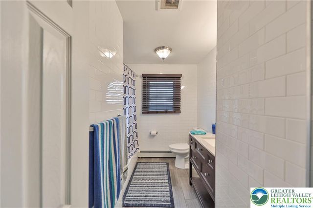 7270 Heather Road, Lower Macungie Twp, PA 18062