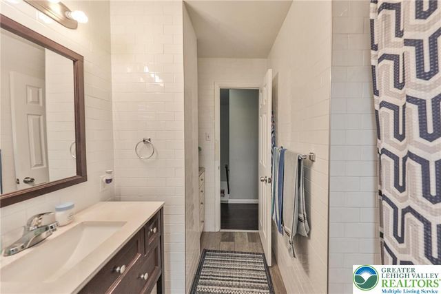 7270 Heather Road, Lower Macungie Twp, PA 18062