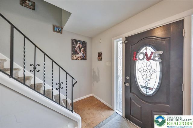 7270 Heather Road, Lower Macungie Twp, PA 18062