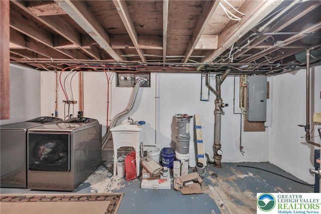 7270 Heather Road, Lower Macungie Twp, PA 18062