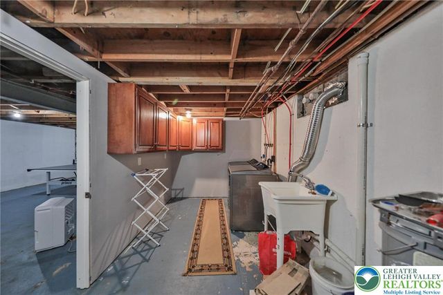 7270 Heather Road, Lower Macungie Twp, PA 18062