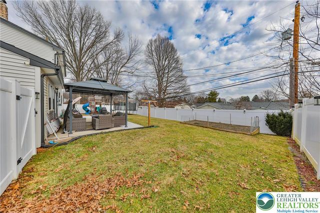 7270 Heather Road, Lower Macungie Twp, PA 18062