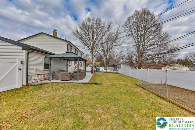 7270 Heather Road, Lower Macungie Twp, PA 18062