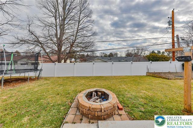 7270 Heather Road, Lower Macungie Twp, PA 18062