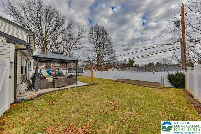 7270 Heather Road, Lower Macungie Twp, PA 18062