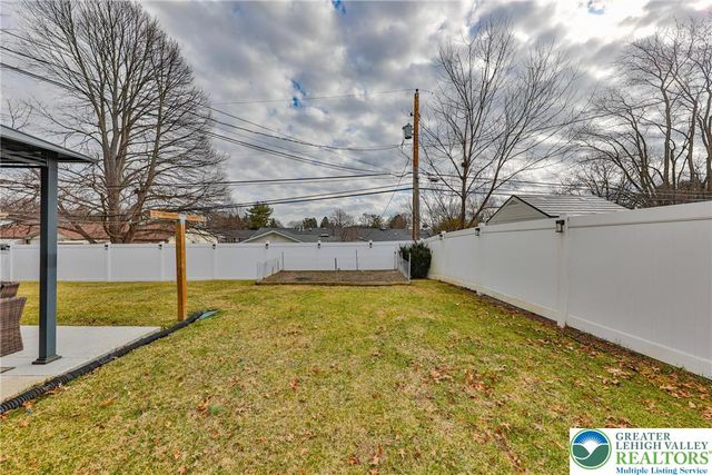 7270 Heather Road, Lower Macungie Twp, PA 18062