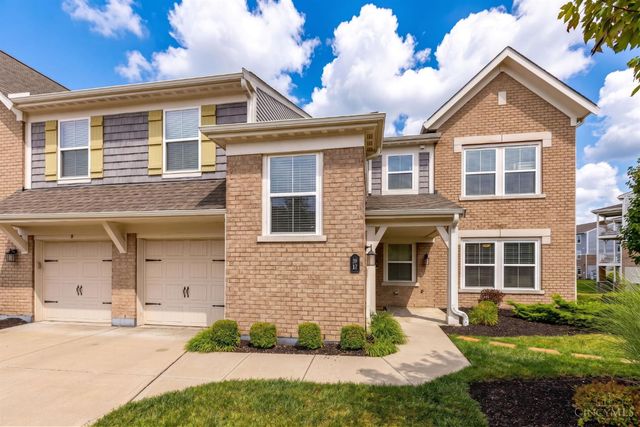 37 Old Pond Road, Springboro, OH 45066