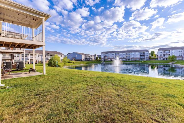 37 Old Pond Road, Springboro, OH 45066