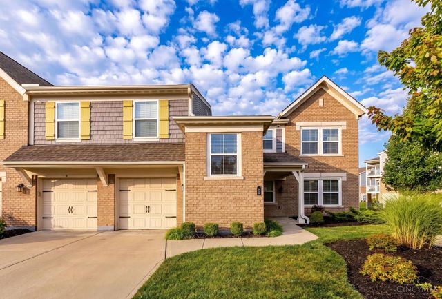 37 Old Pond Road, Springboro, OH 45066