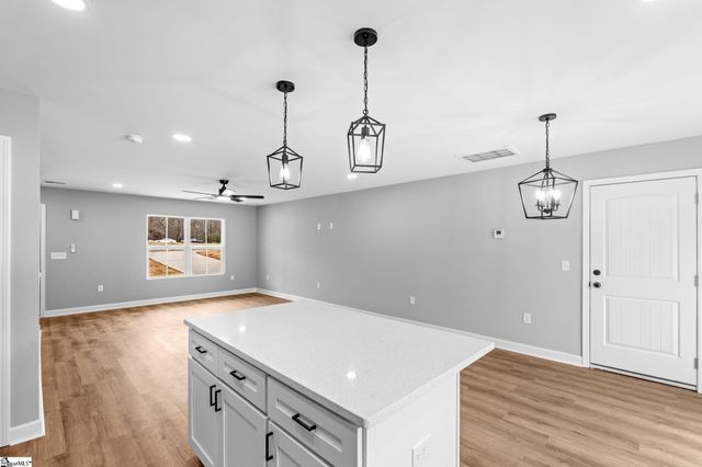 1861 Reid School Road, Taylors, SC 29687