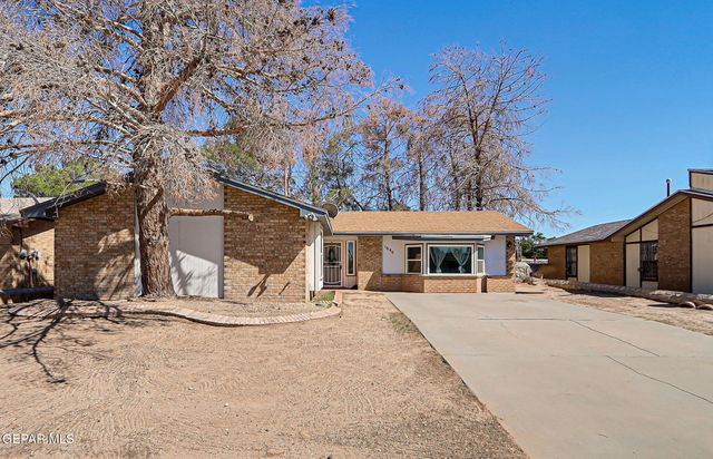 1640 James Chisum Drive Drive, El Paso, TX 79936