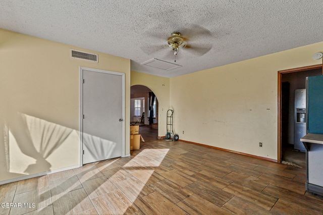 1640 James Chisum Drive Drive, El Paso, TX 79936