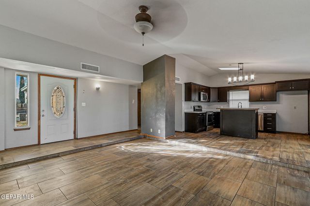 1640 James Chisum Drive Drive, El Paso, TX 79936