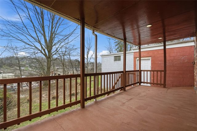 885 MIDDLE ROAD, Castle Shannon, PA 15234