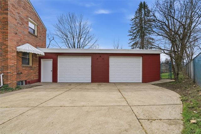 885 MIDDLE ROAD, Castle Shannon, PA 15234