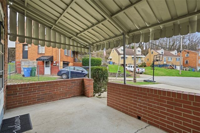 885 MIDDLE ROAD, Castle Shannon, PA 15234