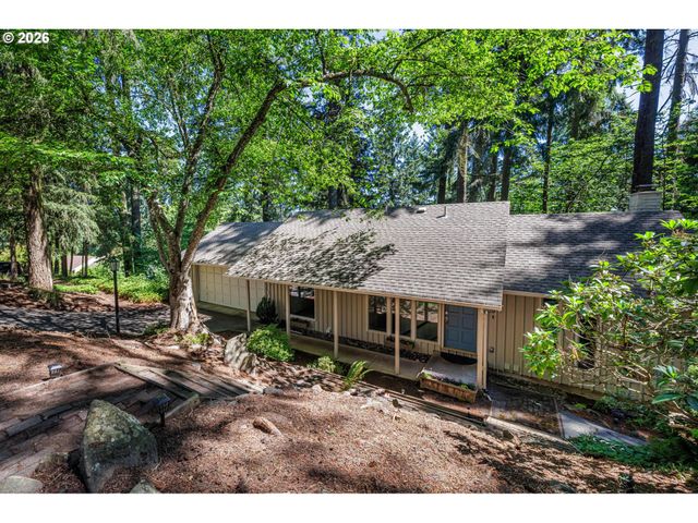 2834 WARREN St, Eugene, OR 97405