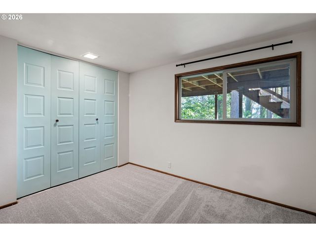 2834 WARREN St, Eugene, OR 97405