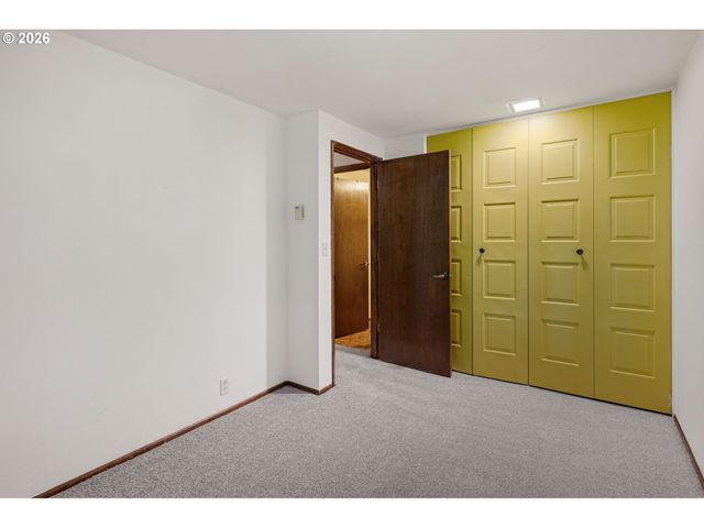 2834 WARREN St, Eugene, OR 97405