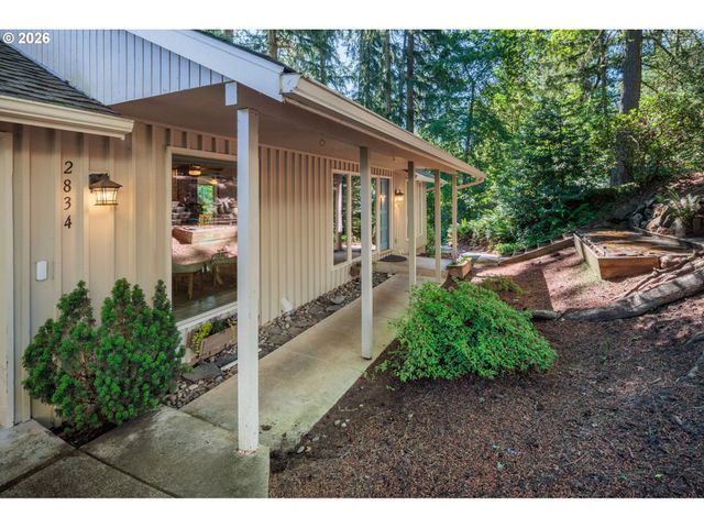 2834 WARREN St, Eugene, OR 97405