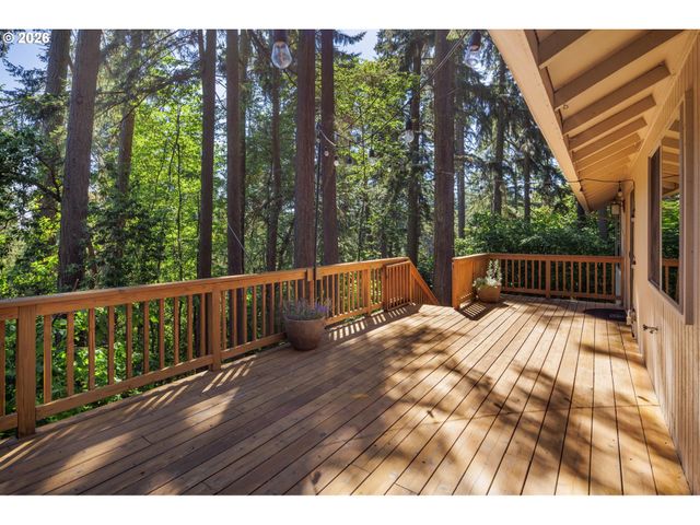 2834 WARREN St, Eugene, OR 97405