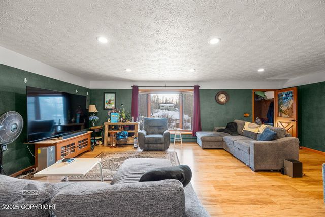 4931 E Aspen Street, Wasilla, AK 99654