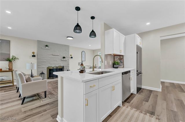 5679 Wilson Mills Road, Highland Heights, OH 44143