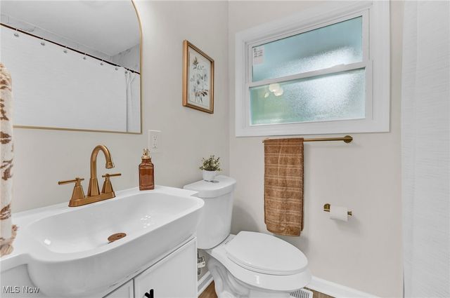 5679 Wilson Mills Road, Highland Heights, OH 44143