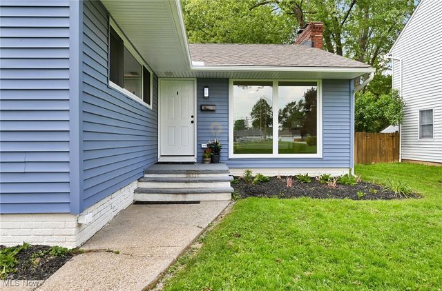 5679 Wilson Mills Road, Highland Heights, OH 44143