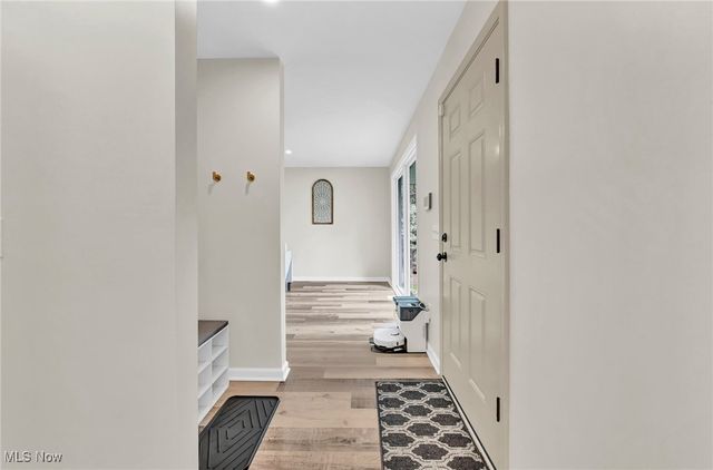 5679 Wilson Mills Road, Highland Heights, OH 44143