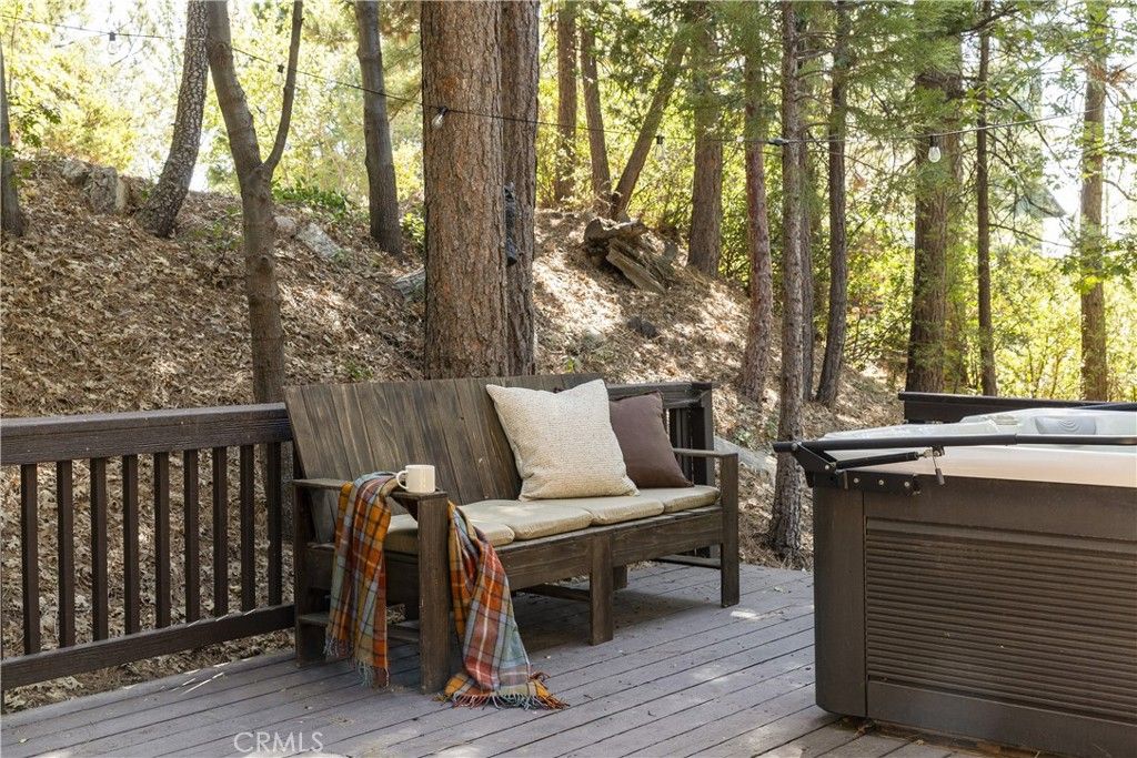 Image 18 of property listing at 1255 Yukon Drive, Lake Arrowhead, CA 92352