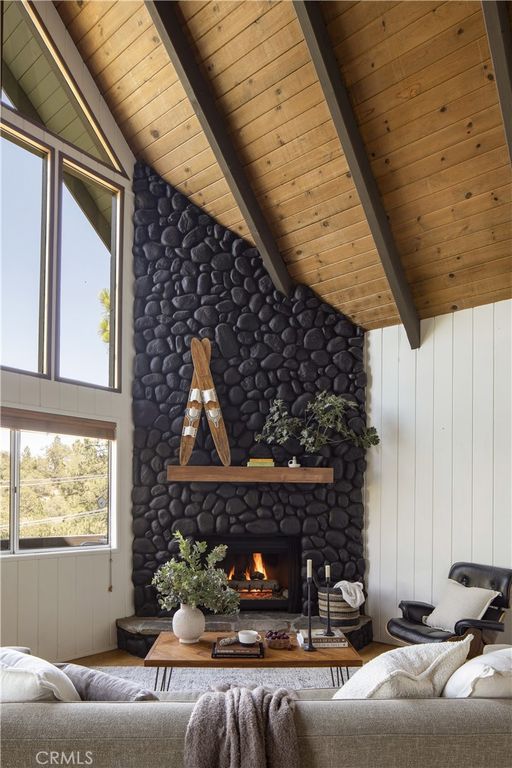 Image 3 of property listing at 1255 Yukon Drive, Lake Arrowhead, CA 92352