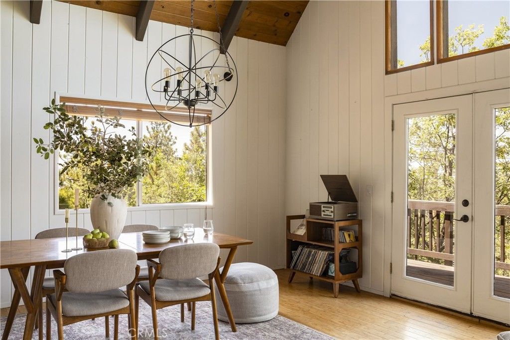 Image 6 of property listing at 1255 Yukon Drive, Lake Arrowhead, CA 92352