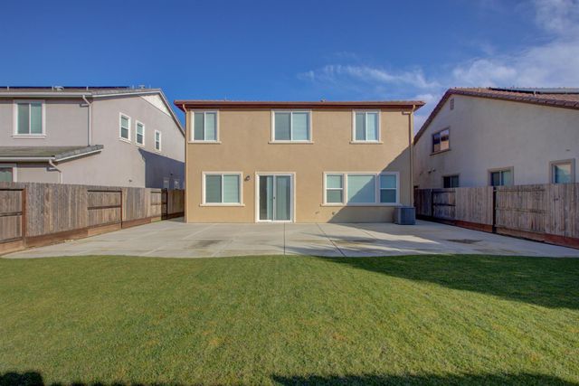 3105 Lake Hill Ct, Modesto, CA 95355