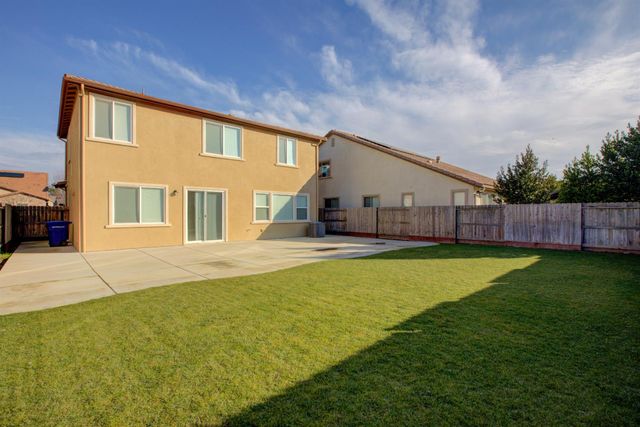3105 Lake Hill Ct, Modesto, CA 95355