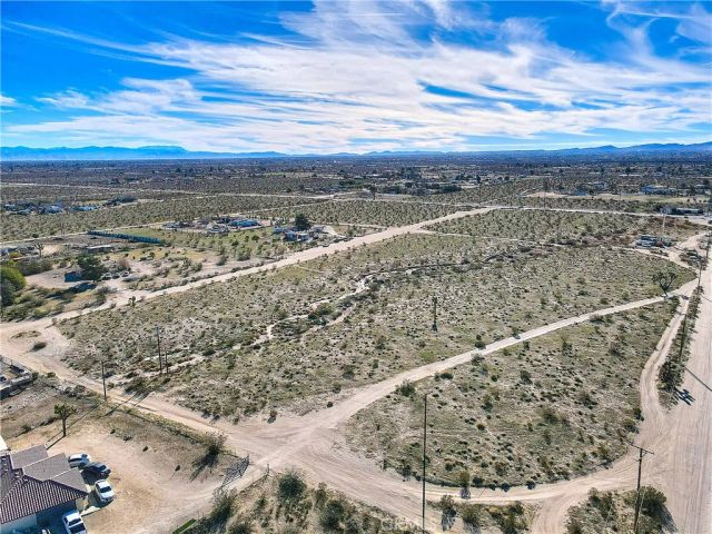 0 Johnson, Phelan, CA 92371