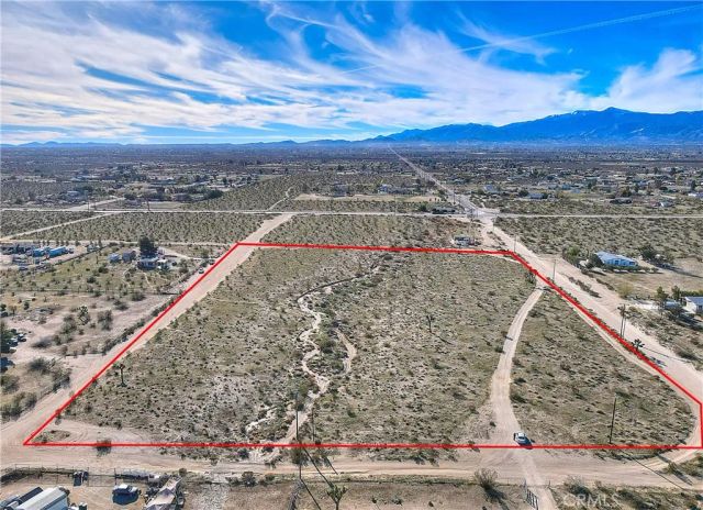 0 Johnson, Phelan, CA 92371