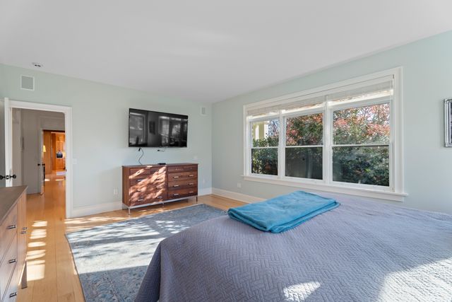 4 East Neck Road, Stonington, CT 06378