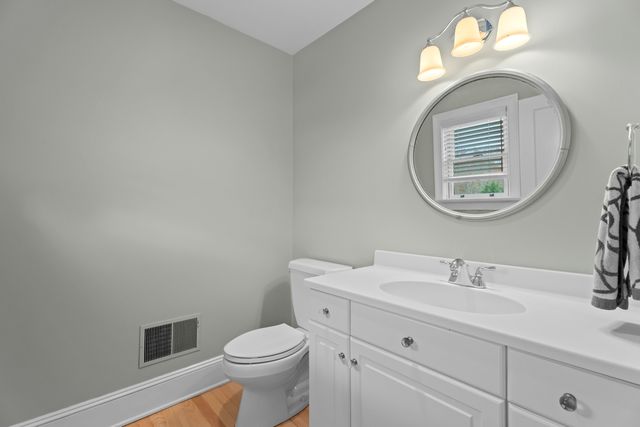 4 East Neck Road, Stonington, CT 06378