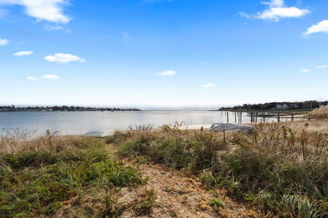 4 East Neck Road, Stonington, CT 06378