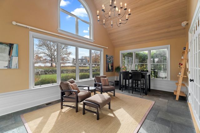 4 East Neck Road, Stonington, CT 06378