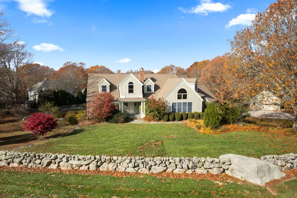 4 East Neck Road, Stonington, CT 06378