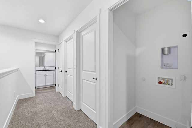 7423 Grapevine Ct, West Richland, WA 99353