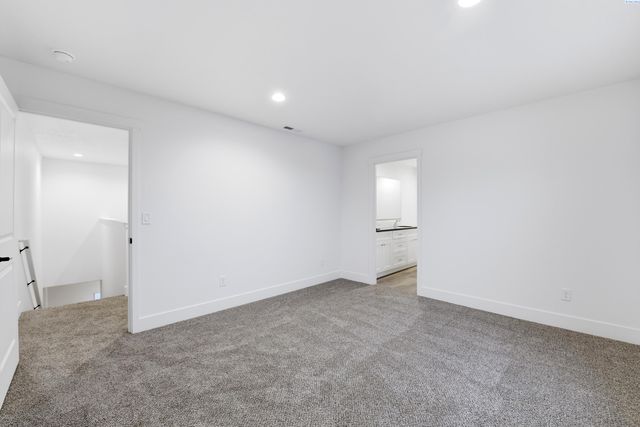 7423 Grapevine Ct, West Richland, WA 99353