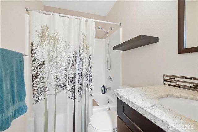21816 117th Street Ct E, Bonney Lake, WA 98391