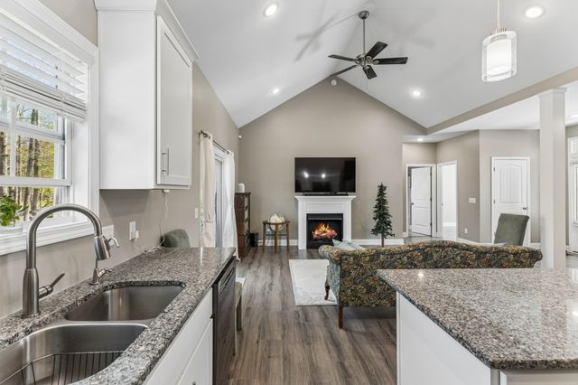 109 Duke Rd, Dickson, TN 37055