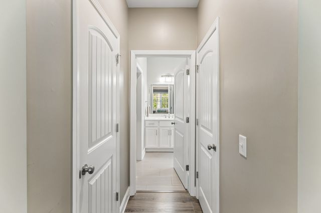 109 Duke Rd, Dickson, TN 37055